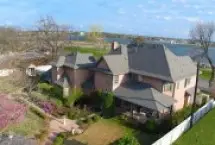 Photograph of Arbor House & Angel Of The Lake B&B, Granbury