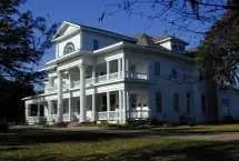 Photograph of Great Oaks Manor Bed & Breakfast, Richmond