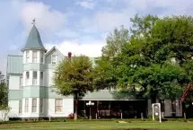 Photograph of Woodbine Hotel and Restaurant, Madisonville