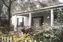 Photograph of Apple Annie's Bed And Breakfast, Palestine