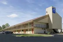 Photograph of Americas Best Value Inn, 
