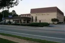 Photograph of Patrick Henry Inn,