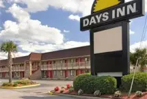 Photograph of Studios And Suites 4 Less Batt, Chesapeake