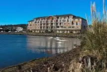 Photograph of Oxford Suites Silverdale, Silverdale