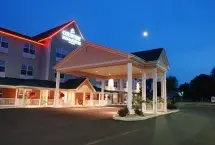 Photograph of Country Inn & Suites, Marinette