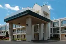 Photograph of Quality Inn, Brookfield