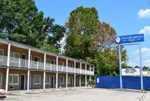 Photograph of Colonial Inn,