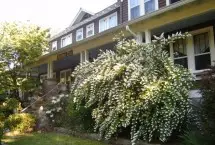 Photograph of Mentone Inn, Mentone