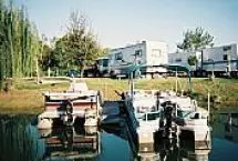 Photograph of Park On The Lake, Willis