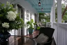 Photograph of Frances Street Bottle Inn, Key West