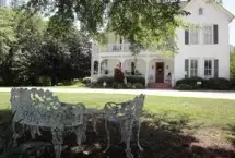 Photograph of Lake Allatoona Inn, Cartersville