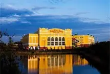 Photograph of Keylime Cove Waterpark Resort, Gurnee