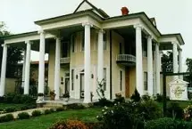 Photograph of Mansion on Main Bed & Breakfast, Texarkana