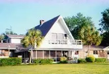 Photograph of Hampton Lake B&B, Starke