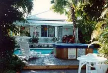 Photograph of Papas Hideaway, Key West