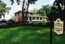 Photograph of Town Manor on the Lake, Auburndale