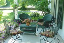 Photograph of 1823 Historic Rose Hill Inn Bed and Breakfast, Versailles