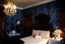Photograph of Victorian Oaks Bed and Breakfast, Saint Cloud