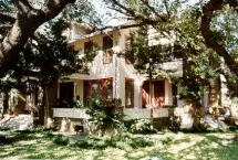 Photograph of Friendly Oaks Bed & Breakfast, Victoria