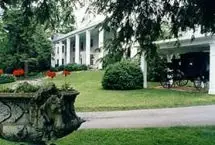 Photograph of General Lewis Inn & Restaurant, Lewisburg
