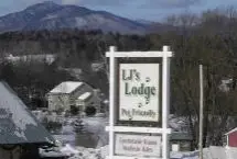 Photograph of LJ's Lodge, Stowe