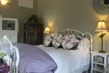 Photograph of Elms Inn Bed And Breakfast, Camden