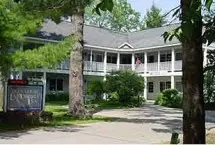 Photograph of Lakeshore Inn, Glen Arbor