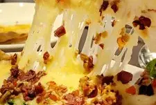 Photograph of M's Pub, Omaha