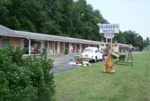 Photograph of Barber's Motel, Franklin