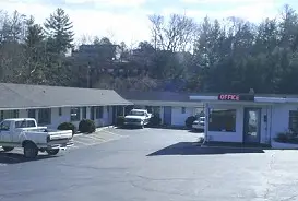Photograph of Budget Inn, Franklin