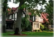Photograph of The Victorian Tudor Inn, Bellevue