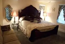 Photograph of Emerald Necklace Inn Bed and Breakfast, Cleveland