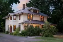 Photograph of Old Parkdale Inn, Parkdale