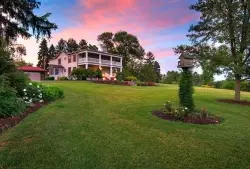 Photograph of Felicity Farms Bed & Breakfast, Beaver