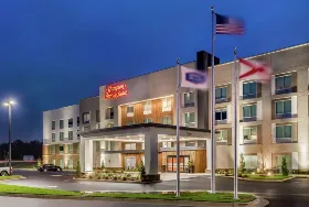 Photograph of Hampton Inn, Saraland