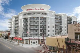 Photograph of Hampton Inn, Mobile