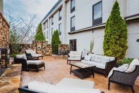 Photograph of Hampton Inn, Madison