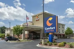 Photograph of Comfort Suites Pell City I-20 exit 158, Pell City