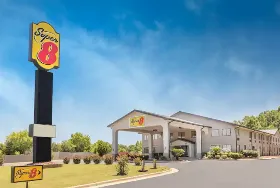 Photograph of Super 8, Montgomery