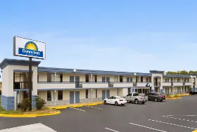 Photograph of Days Inn by Wyndham Montgomery I-85, Montgomery