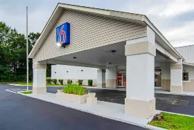 Photograph of Motel 6, Bay Minette
