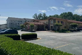 Photograph of Motel 6, Huntsville