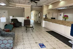 Photograph of Days Inn, Ozark