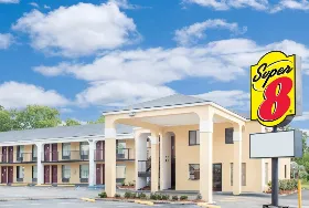 Photograph of Super 8, Eufaula