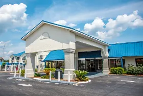 Photograph of Days Inn, Troy