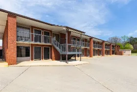 Photograph of Days Inn, Childersburg