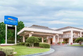 Photograph of Baymont by Wyndham, Mobile