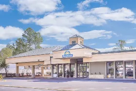 Photograph of Days Inn, Attalla