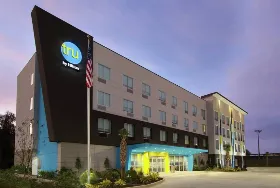 Photograph of Tru By Hilton, Mobile