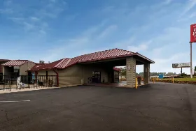 Photograph of Red Roof Inn, Dothan